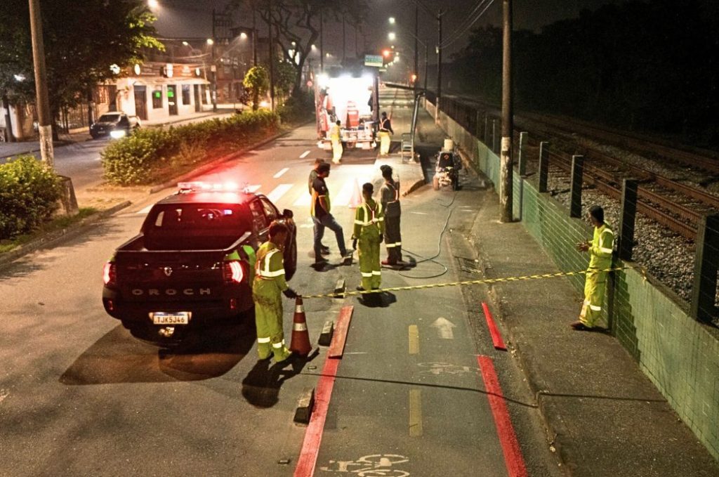 Cubatão inicia revitalização em lombadas e sinalização em ruas e ciclovias