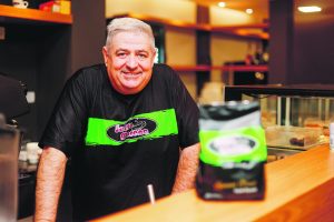 Tradição secular do café molda a identidade econômica de Santos