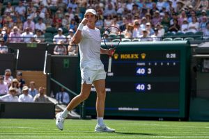João Fonseca avança à 3ª rodada e quebra jejum de 15 anos em Wimbledon