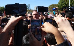 Tornozeleira em Bolsonaro agita cenário político da Baixada Santista