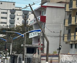 Ventos de mais de 100 km/h atingem Mongaguá