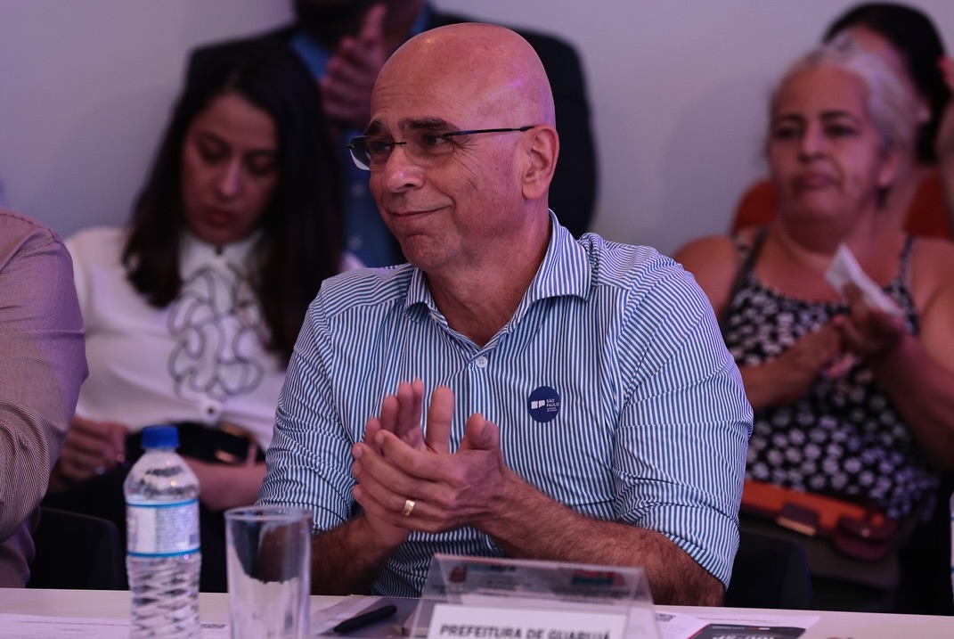 Farid coloca os pés em cinco canoas para não desagradar vereadores | Jornal da Orla