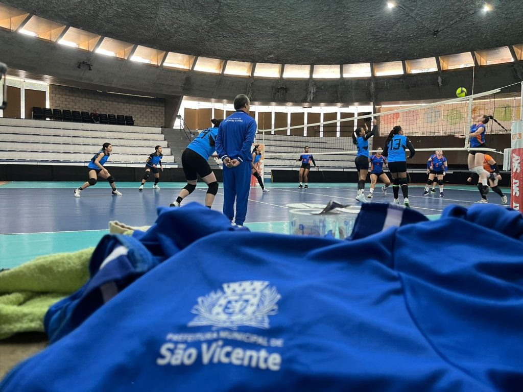 Vôlei de São Vicente dá show em estreia nos Jogos Regionais