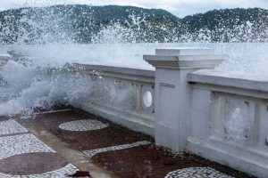 Baixada Santista pode registrar ondas de 3 metros