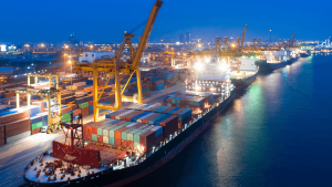 Ventos de mais de 80 km/h paralisam Porto de Santos