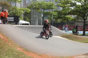 Praça na ZN ganhará pistas de pump track