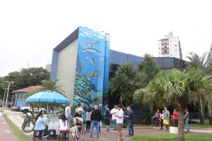 Aquário de Santos celebra 80 anos com festa e educação ambiental