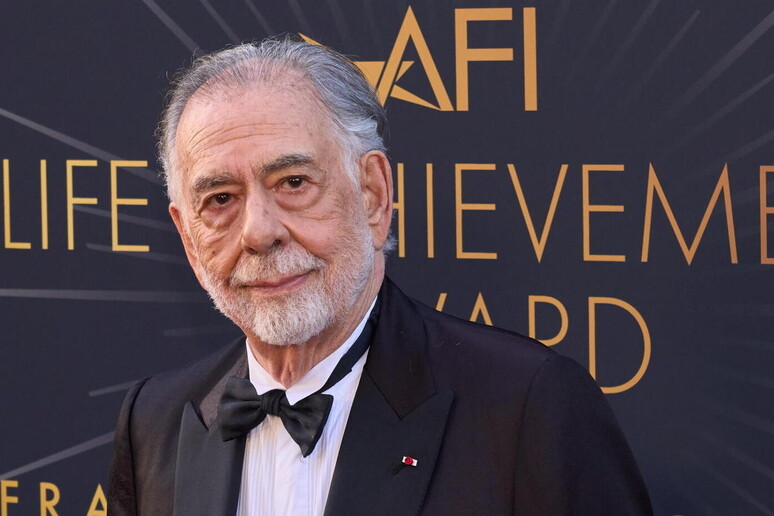 Francis Coppola passa por cirurgia na Itália