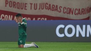 Palmeiras massacra Universitario no Peru com protagonismo de Vitor Roque e Flaco López