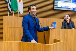 ‘Tio Paulo’ é homenageado na Câmara Municipal de Santos