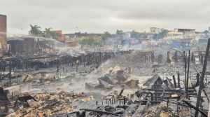Identificação e auxílio imediato: começa o trabalho com vítimas do incêndio da Vila Gilda