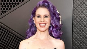 Kelly, filha caçula de Ozzy Osbourne, agradece apoio