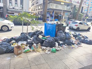 Termina greve dos trabalhadores da limpeza pública na região