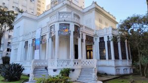 Pinacoteca Benedicto Calixto oferece programação gratuita