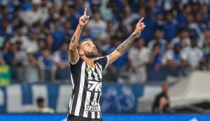 Santos busca virada histórica no Mineirão e se afasta mais do Z-4