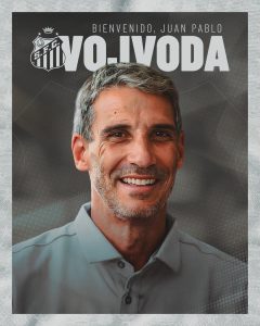 Santos anuncia a contratação do técnico Juan Pablo Vojvoda até dezembro de 2026