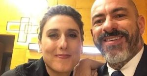 Com bom humor, Paola Carosella nega rumores de romance com colegas