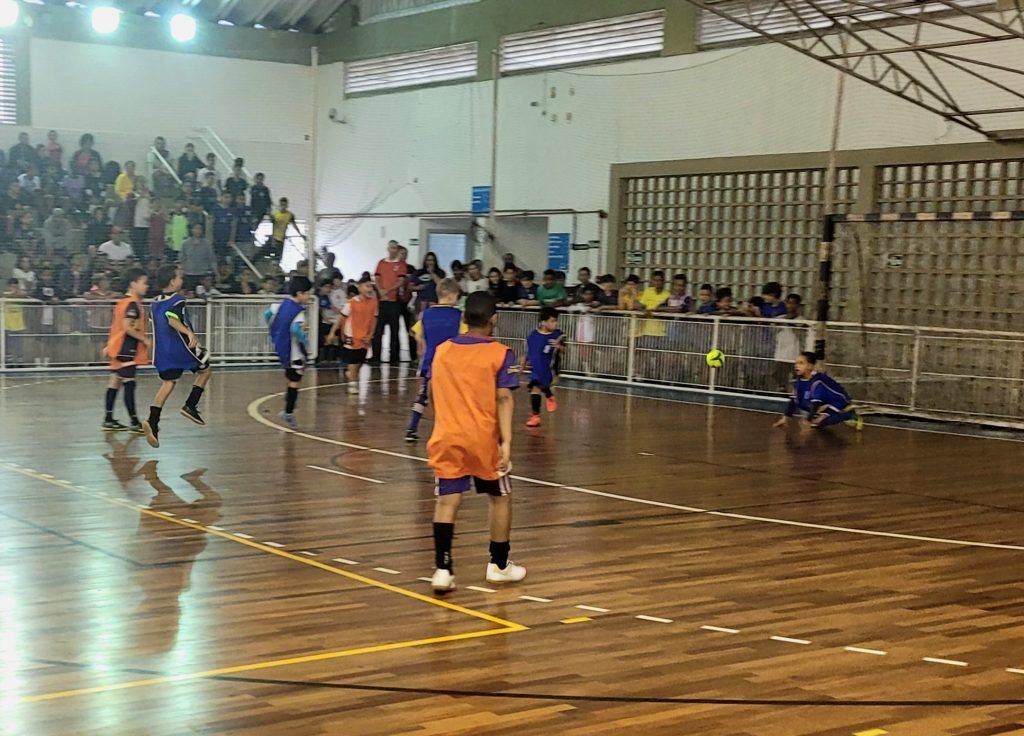 Festival SuperEscola de futsal promoverá eliminatórias no Sub-9 e Sub-15 no sábado na Praia Grande