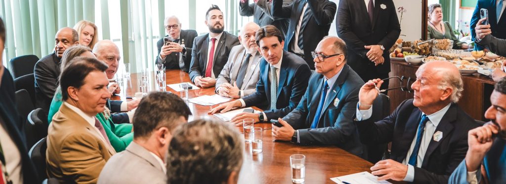 Frenlogi promove debate sobre PL que reformula Lei dos Portos em Brasília