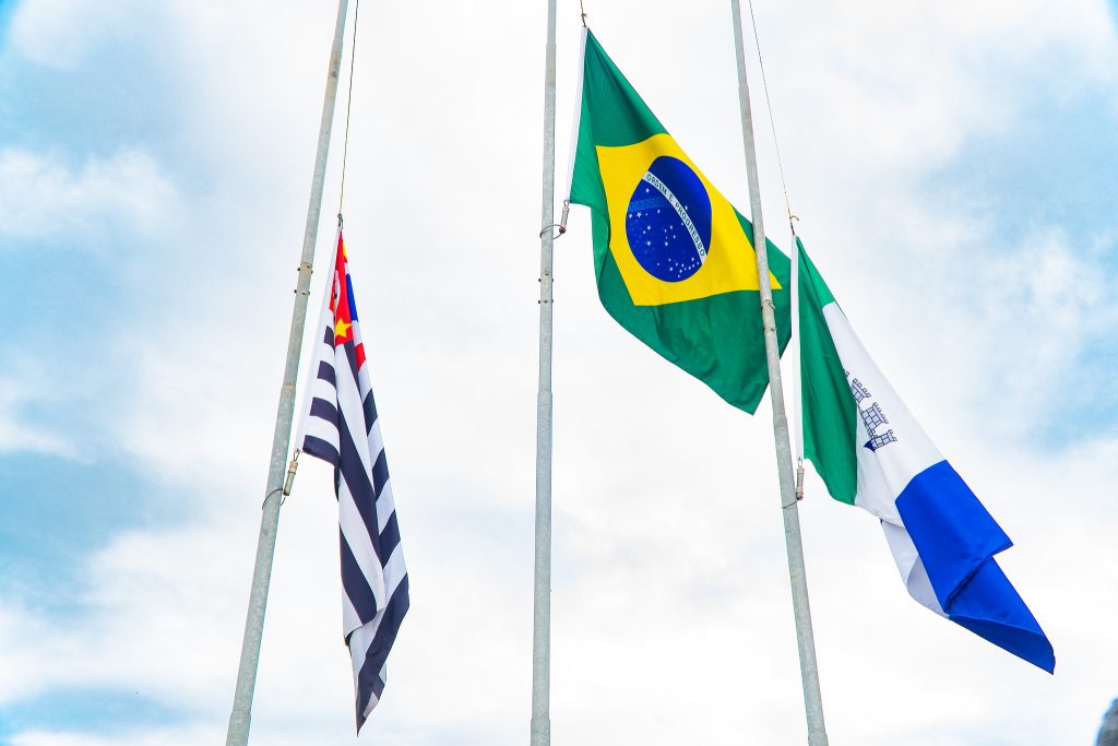 Bertioga faz hasteamento no Dia da Independência