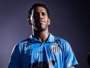 Gil desabafa sobre fim da passagem pelo Santos: ‘As piores semanas da minha carreira’