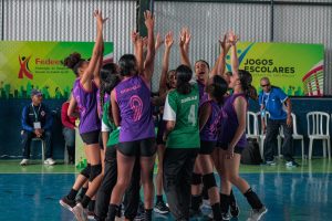 Equipe de handebol de Guarujá representa o Estado nos Jogos Escolares Brasileiros