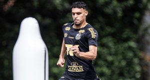 Neymar ‘vira’ dirigente e mensagem convence Victor Hugo a acertar com o Santos, revela reforço