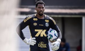 Diógenes se coloca à disposição de Vojvoda para defender o Santos contra o São Paulo