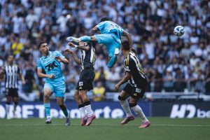 Santos busca empate heroico com o Galo e times continuam em situação dramática no Brasileirão