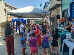 Comunidade em Ação faz troca de lâmpadas por LED