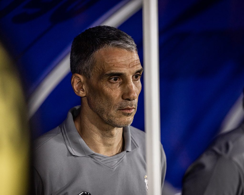 Vojvoda lamenta empate contra o Bragantino: “Futebol tem bola parada e deveríamos defender melhor”
