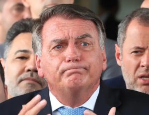 Por 4 a 1, STF condena Bolsonaro e mais sete pela trama golpista