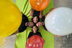 Coletivo santista faz espetáculo para bebês na Pinacoteca