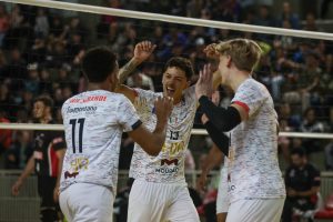 Após vitória na estreia, Time Praia Grande enfrenta o Suzano Vôlei nesta sexta