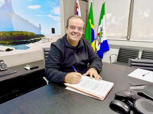 Câmara de Bertioga analisa leis que definem destino de recursos públicos