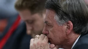 Bolsonaro deve cumprir pena em sua residência