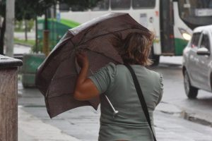 Inmet alerta para ventos fortes na Baixada Santista