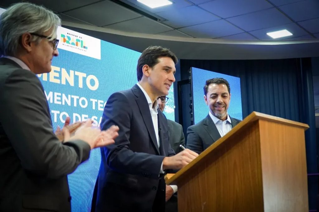 Porto de Santos terá centro tecnológico para monitorar transporte rodoviário