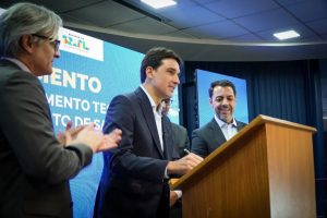 Porto de Santos terá centro tecnológico para monitorar transporte rodoviário