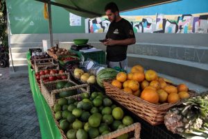 Santos inaugura novo ponto de feira orgânica