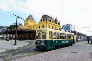 Bonde turístico de Santos chega hoje aos 25 anos com muita festa