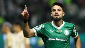 Palmeiras tem ligeira vantagem sobre o Flamengo em chances de título; veja probabilidades