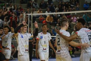 Time Praia Grande de vôlei masculino disputa a Copa Joinville