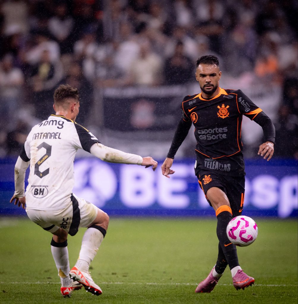 Corinthians mostra apetite, ganha do Atlético-MG com golaço de Maycon e ameniza turbulência