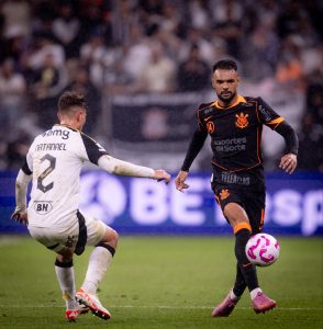 Corinthians mostra apetite, ganha do Atlético-MG com golaço de Maycon e ameniza turbulência
