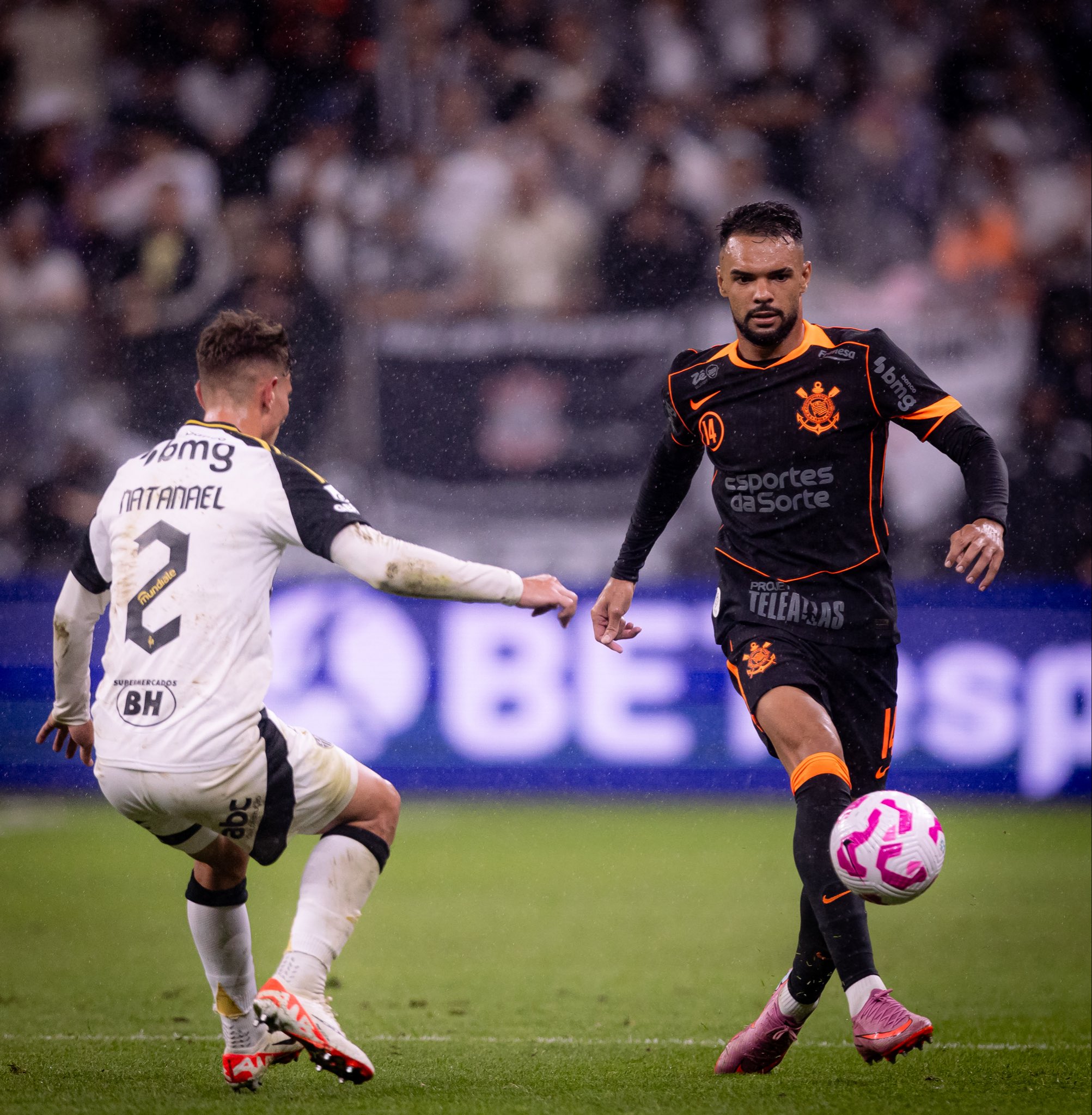 Corinthians mostra apetite, ganha do Atlético-MG com golaço de Maycon e ameniza turbulência | Jornal da Orla