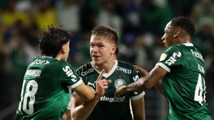 Palmeiras protagoniza ‘noite mágica’ com virada épica sobre a LDU e vai à Final da Libertadores