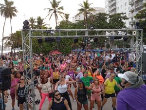 Dançando na Praça anima Guarujá neste sábado