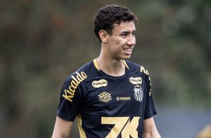 Santos terá os retornos de Bontempo, Mayke e Victor Hugo contra o Corinthians