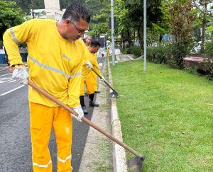 Cronograma de zeladoria e tapa-buraco segue em Guarujá